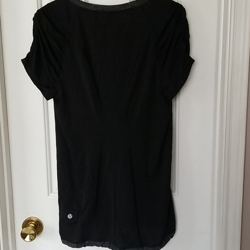 Lululemon top - Picture 6 of 8